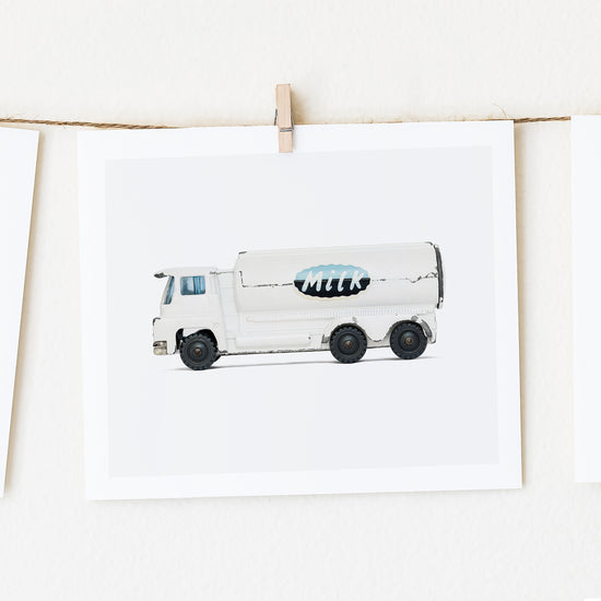 Load image into Gallery viewer, Milk Tanker Truck No.25
